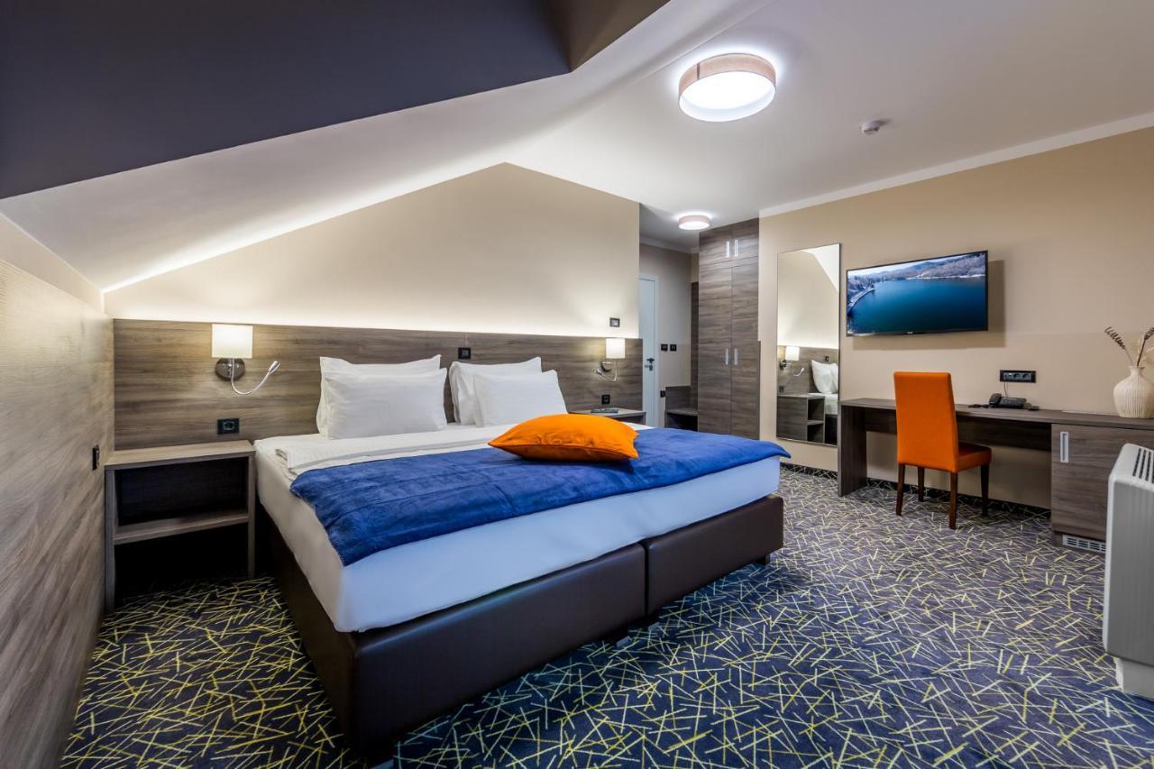 Hotel Bitoraj Fužine Екстериор снимка