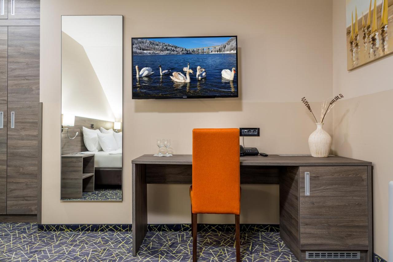 Hotel Bitoraj Fužine Екстериор снимка